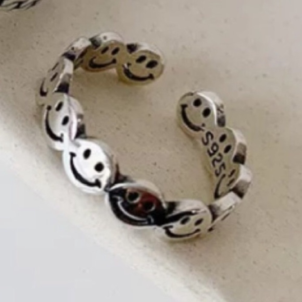 925 Sterling Silver Happy face ring 🙂 - Picture 5 of 5